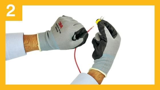 Paso 2 para una conexión segura contra descargas eléctricas