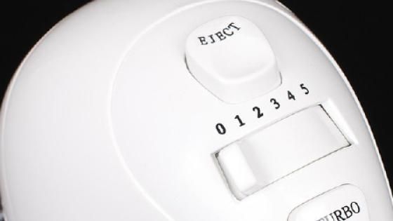 BATIDORA TH-8830