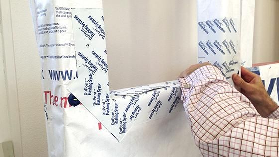 425631X tyvek flashing tape