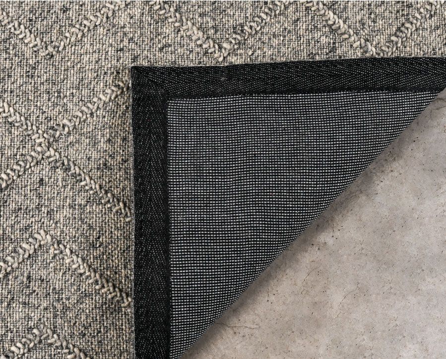 ALFOMBRA ZIG-ZAG / 90% LANA