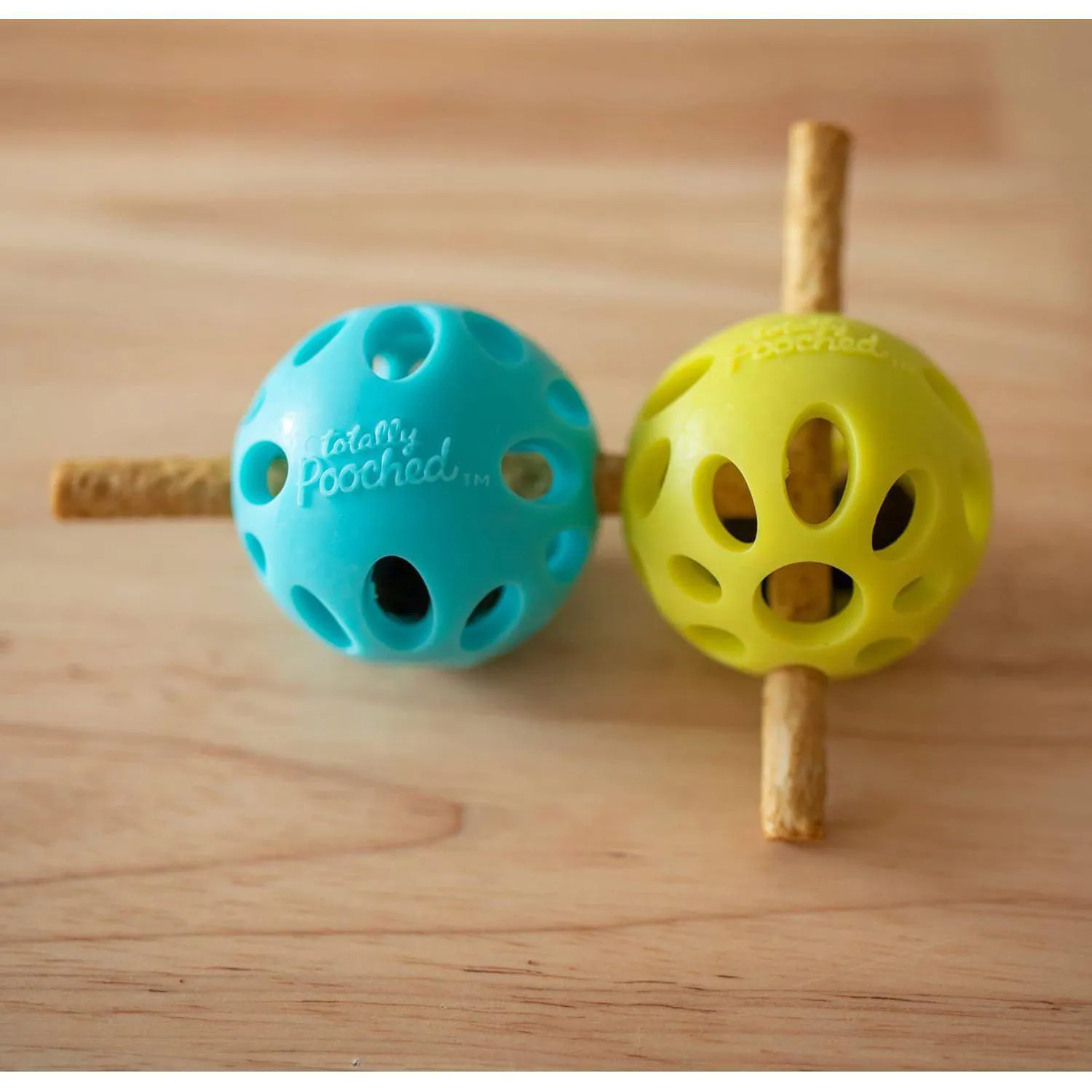 Pelota Interactiva Para Perros Con Compartimentos Para Golosinas Limpieza Dental 4