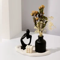 Centro de Mesa Con Jarrón Kalio Negro Escultura Base y Flores 5