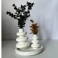 Juego de 2 Jarrones Decorativos Minimalistas Flores y Base