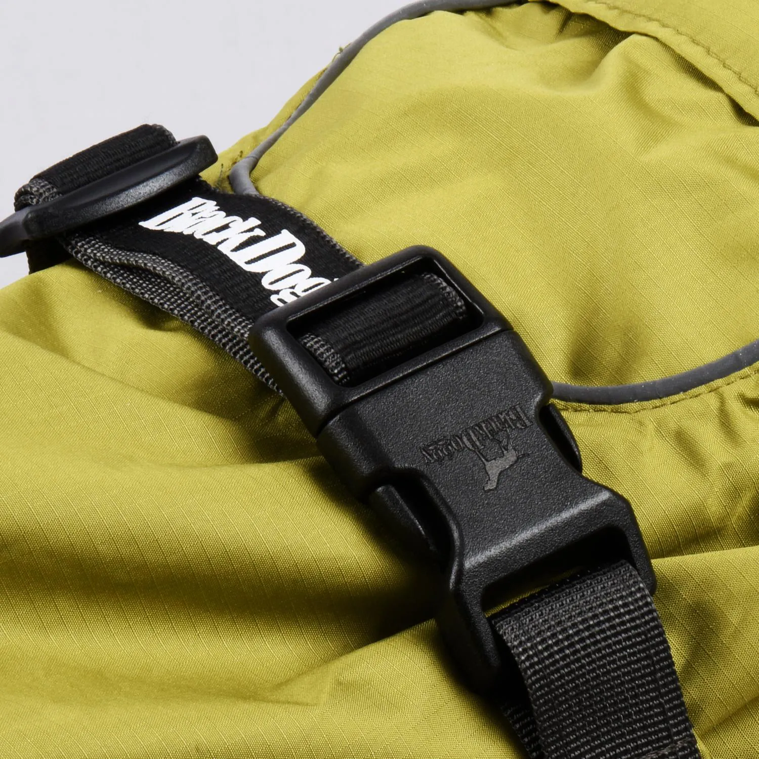 Chaleco Deportivo Impermeable para Perros Pequeños con Ajuste Térmico 7