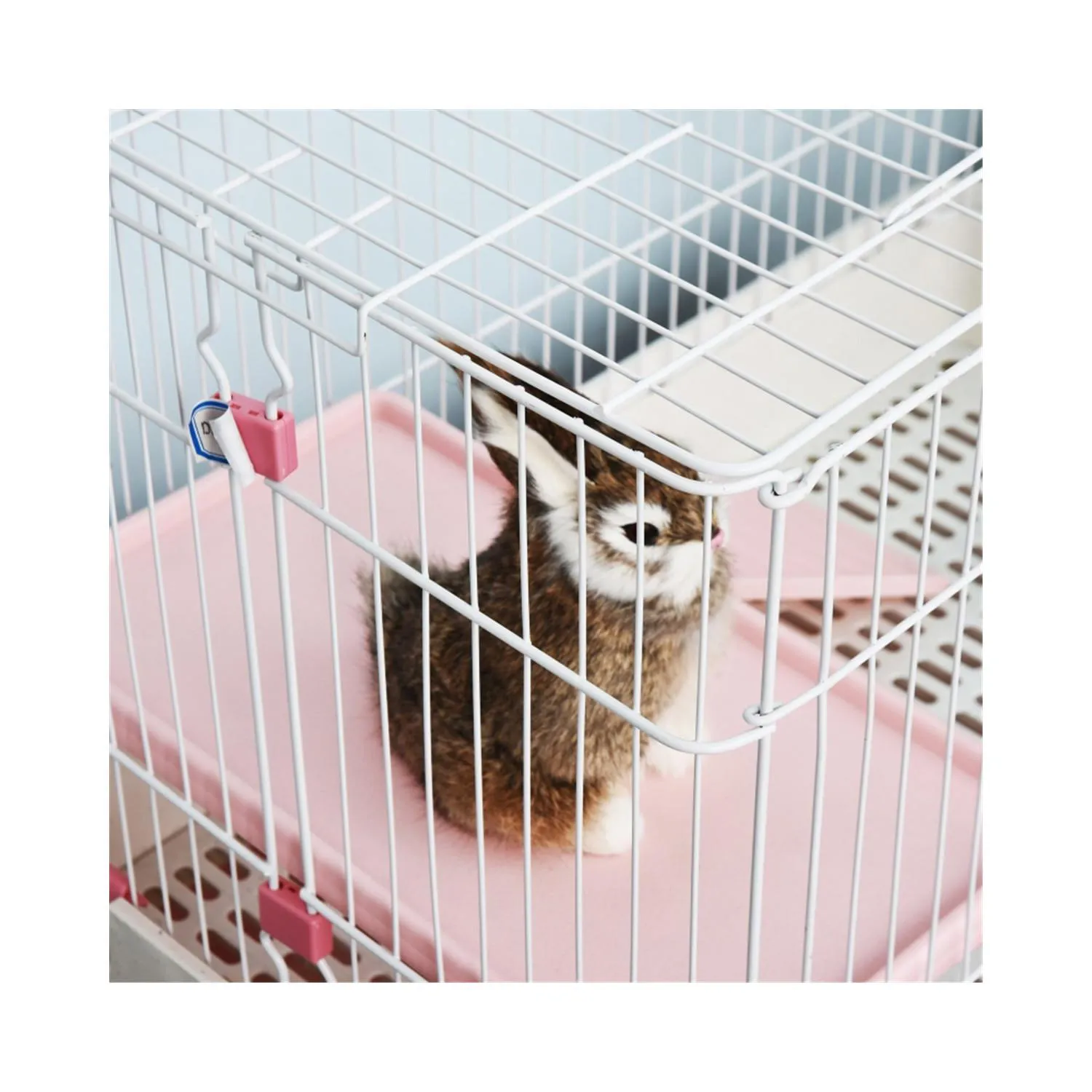 Jaula metálica para animales pequeños con plataformas y ruedas 6