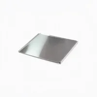 Tabla para Picar Con Bordes Antiderrame de Acero Inoxidable de 38 cm x 38 cm