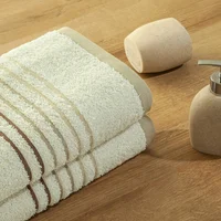 Toalla de Cuerpo Mediterráneo Crema y Tabaco 70x130cm Fondo Entero Extra suave
