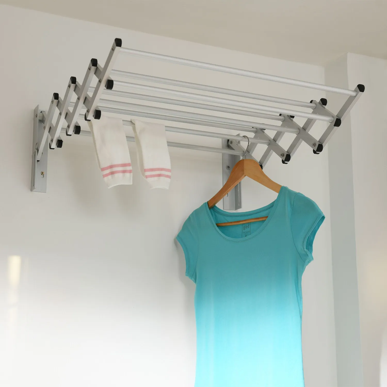 Tendedero de aluminio de pared: Tendedero plegable - España