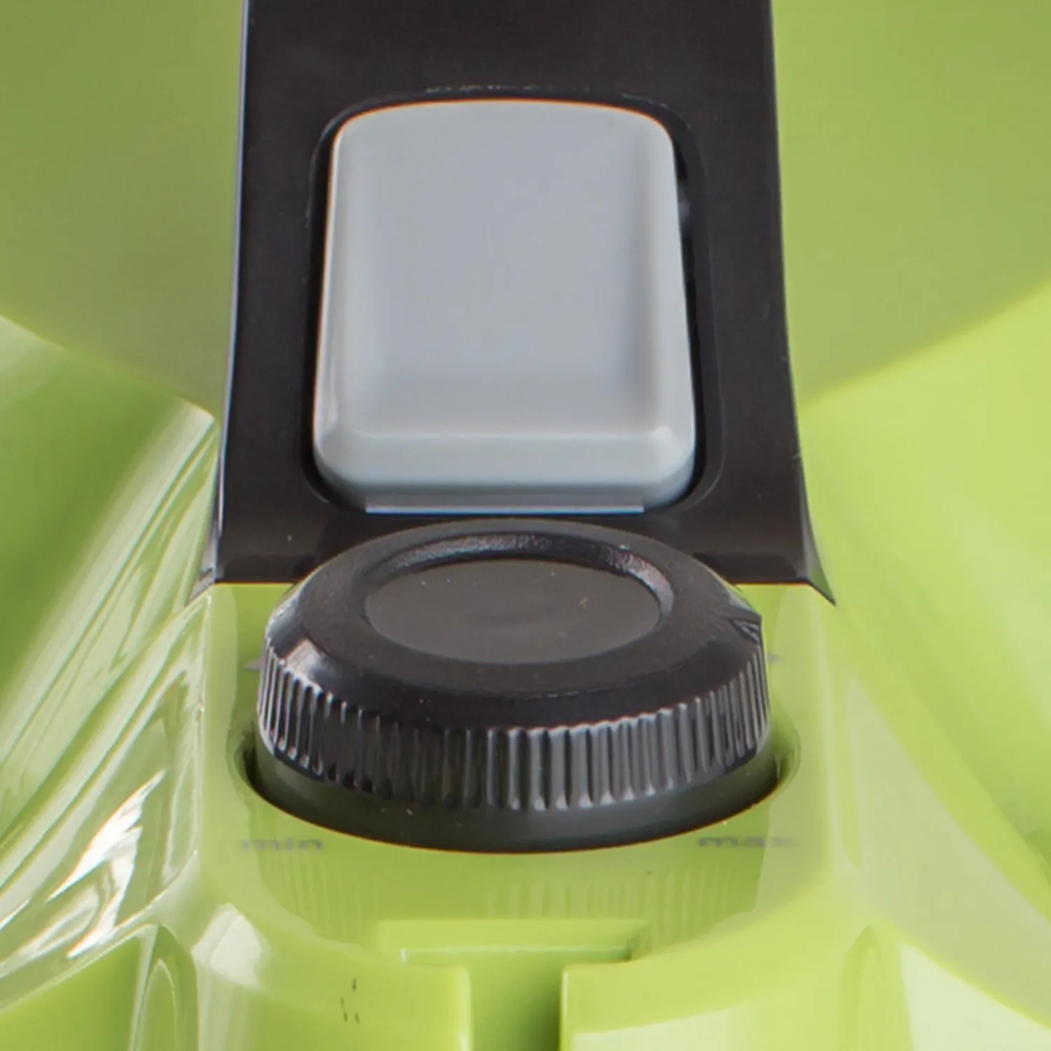 Aspiradora BLACK+DECKER  Power Pro con Succión Continua y Filtro Lavable de 2.5 Litros VCBD8530 5