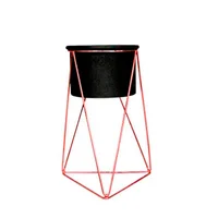 Base Con Patas Para Matera Metal Piramidal Cobre 31X60X40Cm + Matera Negro