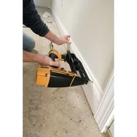 Clavadora de Acabado Recta Bostitch con Cargador de Alta Capacidad