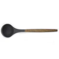 Cucharon Silicona para Sopa Mango Madera