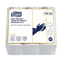 Toallas de Papel en Z Triple Hoja Blanca de 450 Unidades Tork