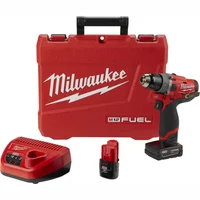 Taladro Percutor Milwaukee 2504 22 de 12 V con Mandril de Media Pulgada