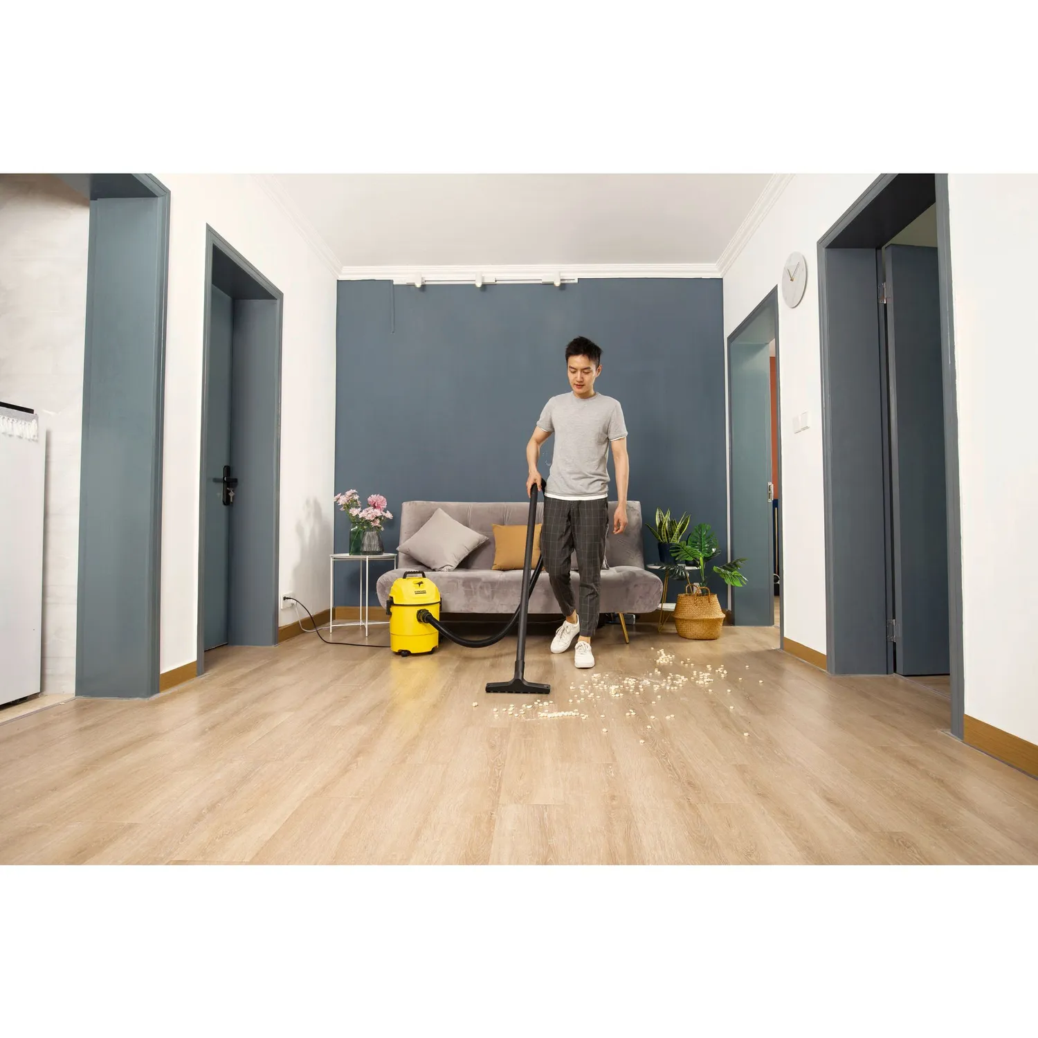 Aspiradora Seco Húmedo 15 Litros 1200 Watts WD1