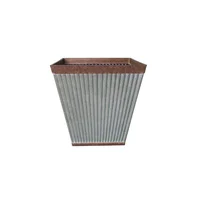 Matera Metálica Cuadrada Rústica Galvanizada 40.64cm