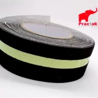 Cinta Antideslizante Adh Franja Fotoluminiscente 50 Mm x 15 Mts