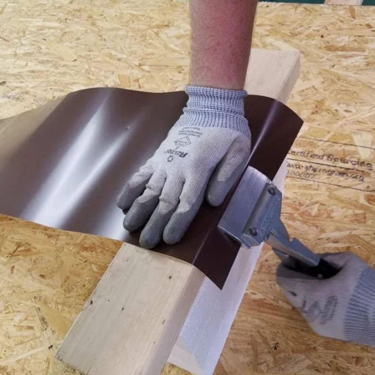 AMERIMAX - Tapajuntas de Aluminio para Valle de Techo con Protección Duradera