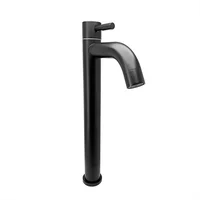 Grifería Para Lavamanos Alta Agua Fria Pico Curvo Negro Mate Hc -Cilindrico Veza Consumo 9 l/min