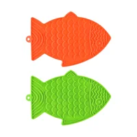 Kit X2 Juguetes y Lamedero Con Chupa Perros Naranja Verde