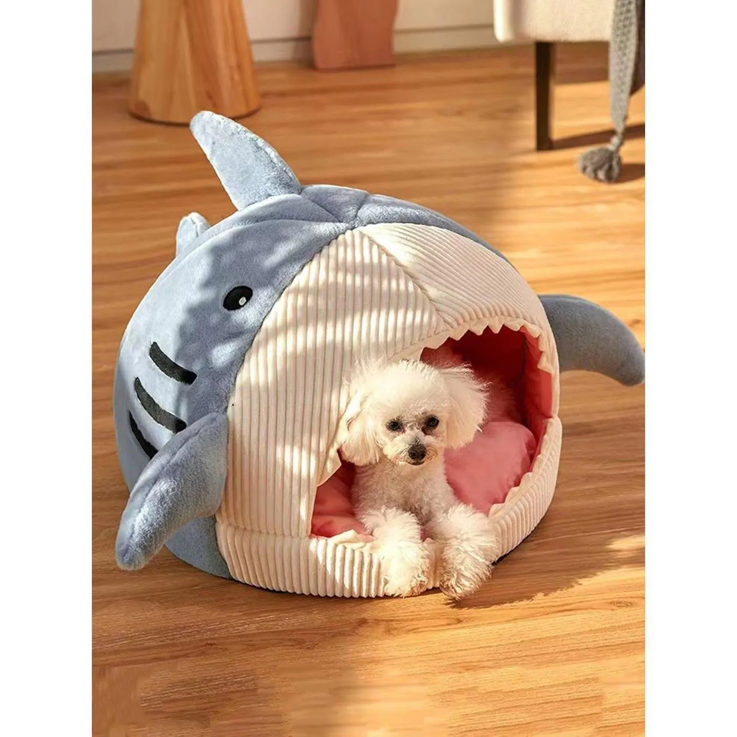 Cama Para Gatos En Forma De Tiburón 4