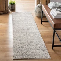 Tapete Alargado Estilo Bohemio Safavieh Tulum 2 x 17 pies Marfil y Gris Resistente a Manchas
