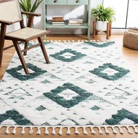 Tapete Safavieh Marroquí con Borlas Verde y Marfil Diseño Bohemio de Pelo Grueso