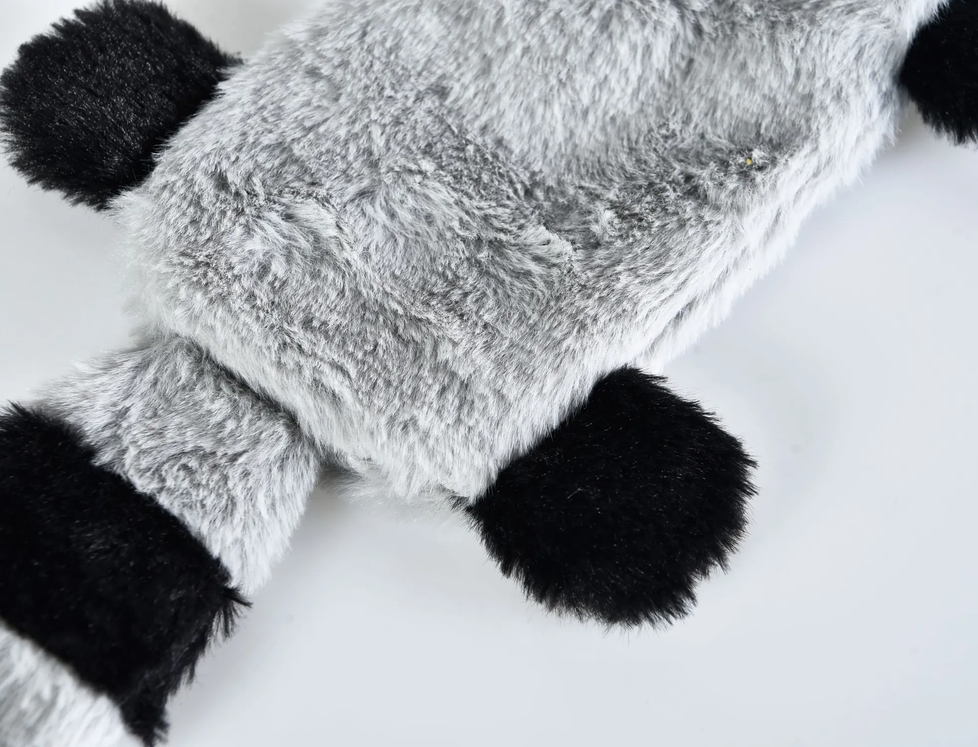 Juguete Para Perro Plush Mapache 17x39 Cm Petizoos 4