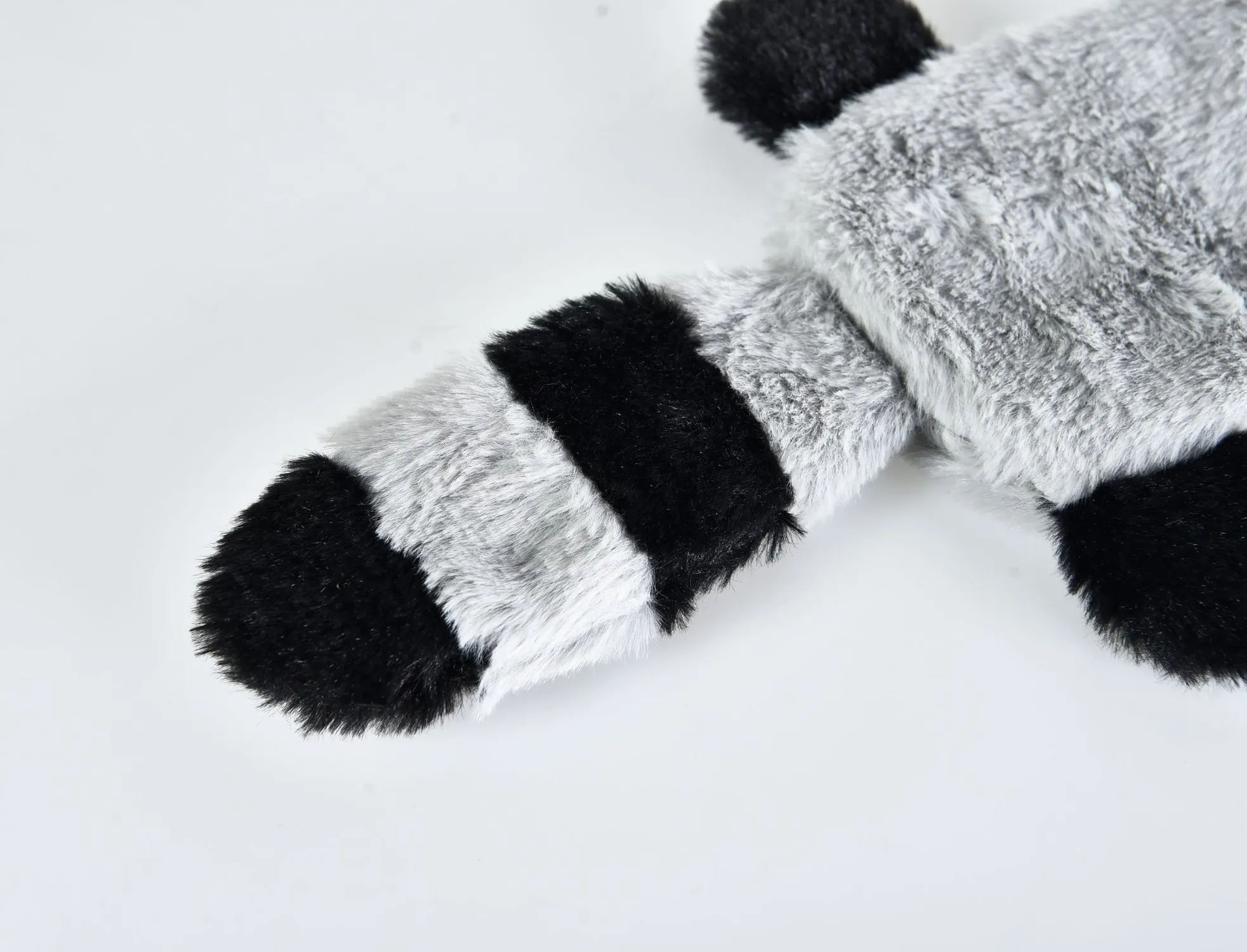 Juguete Para Perro Plush Mapache 17x39 Cm Petizoos 5