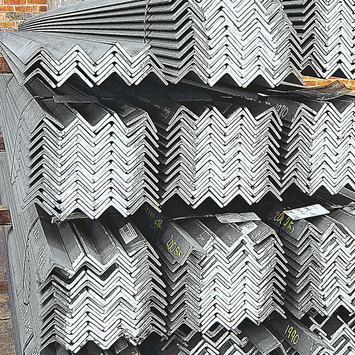 Angulo 6M X 1-1/2 X 3/16 Pulg - Homecenter.com.co