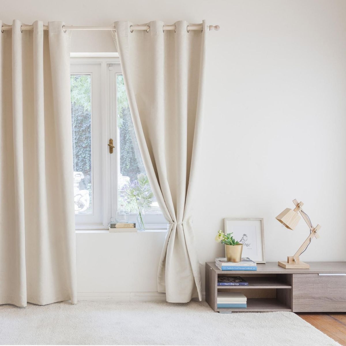 Just Home Collection - Cortina Suede Color Crema 140 x 220 cm