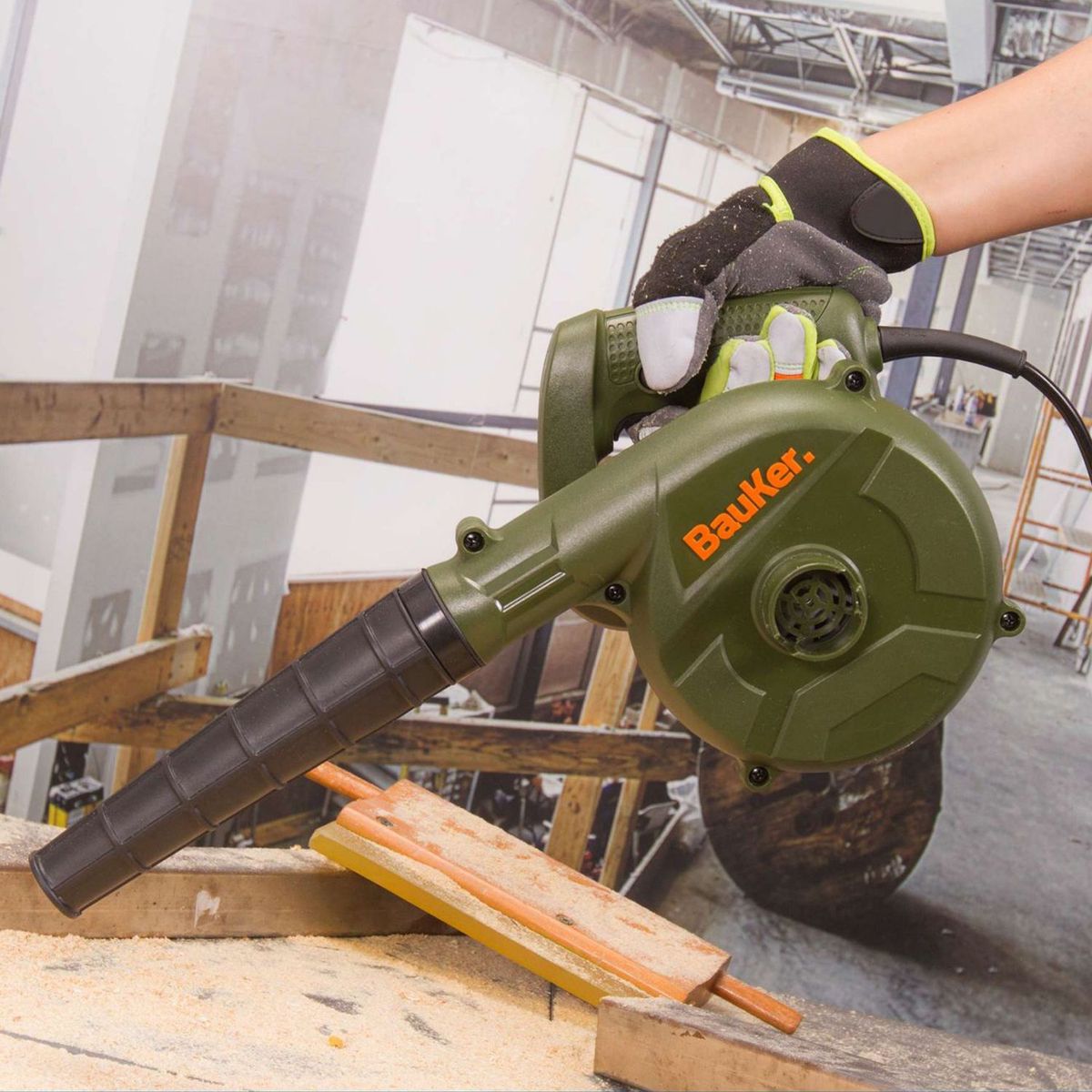  - Soplador de aire 600 Watts