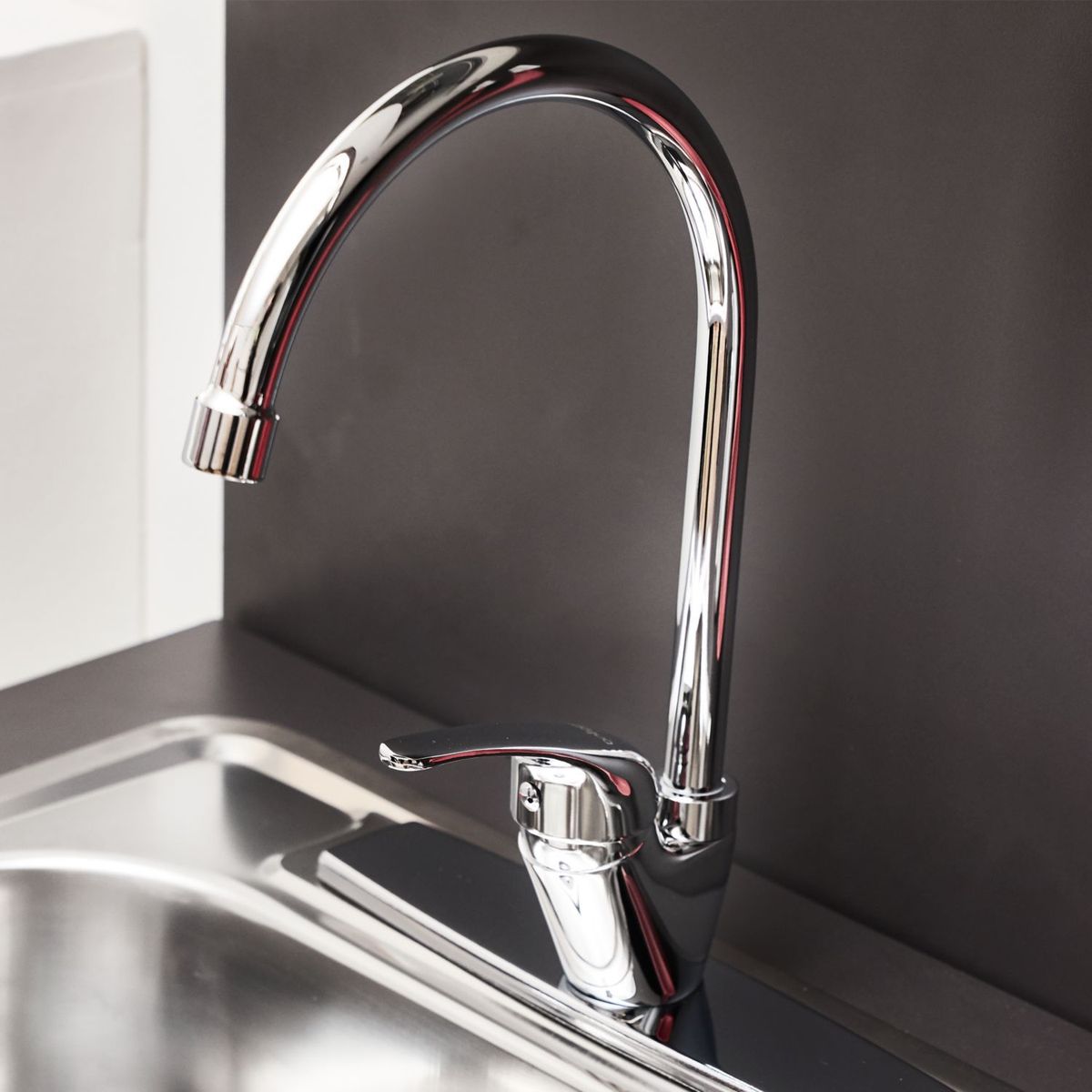 Sensi Dacqua - Monomando de cocina vertical Perrugia