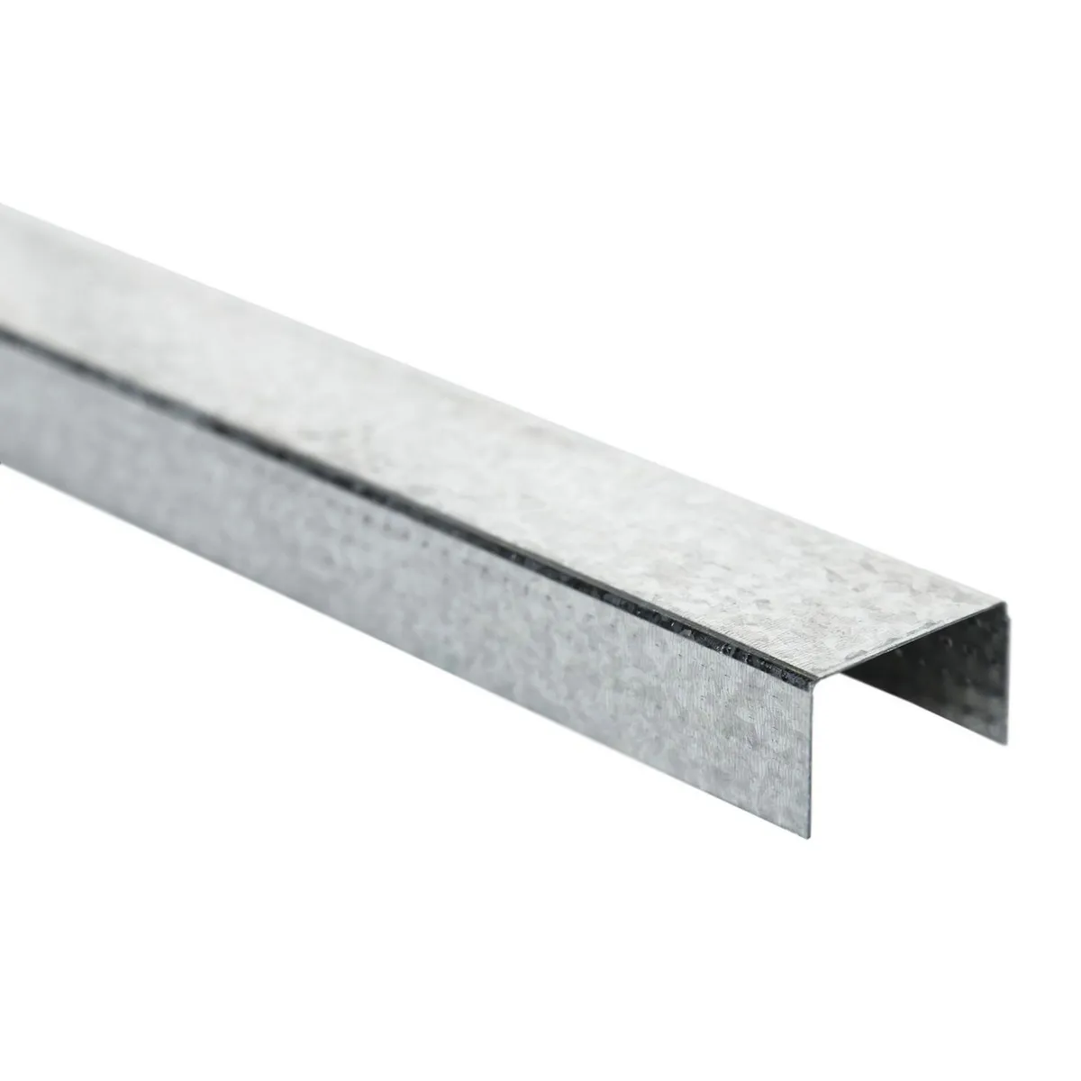 Canal C26 de 4.1 cm x 3.05 m, marca Multimarca - Foto Principal
