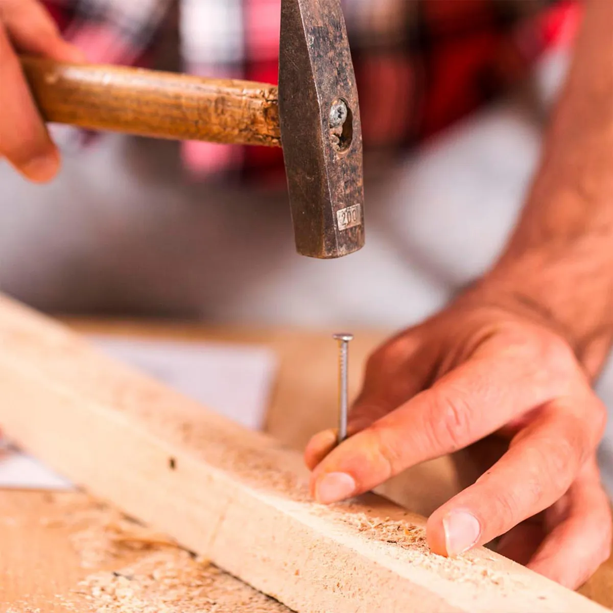 Deacero - Clavo con Cabeza 4" Caja 25 kg