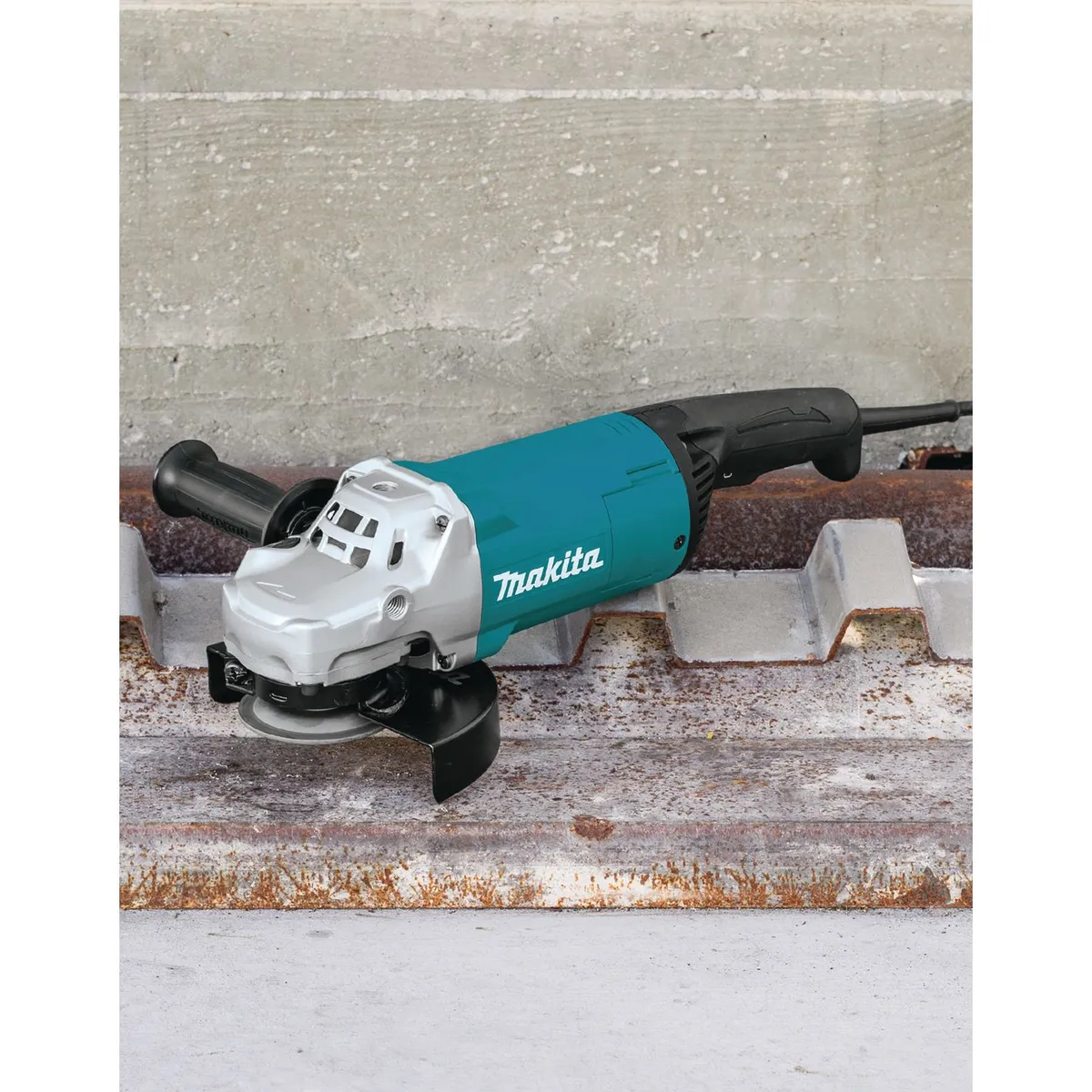 Esmeril 7", marca Makita - Foto 2