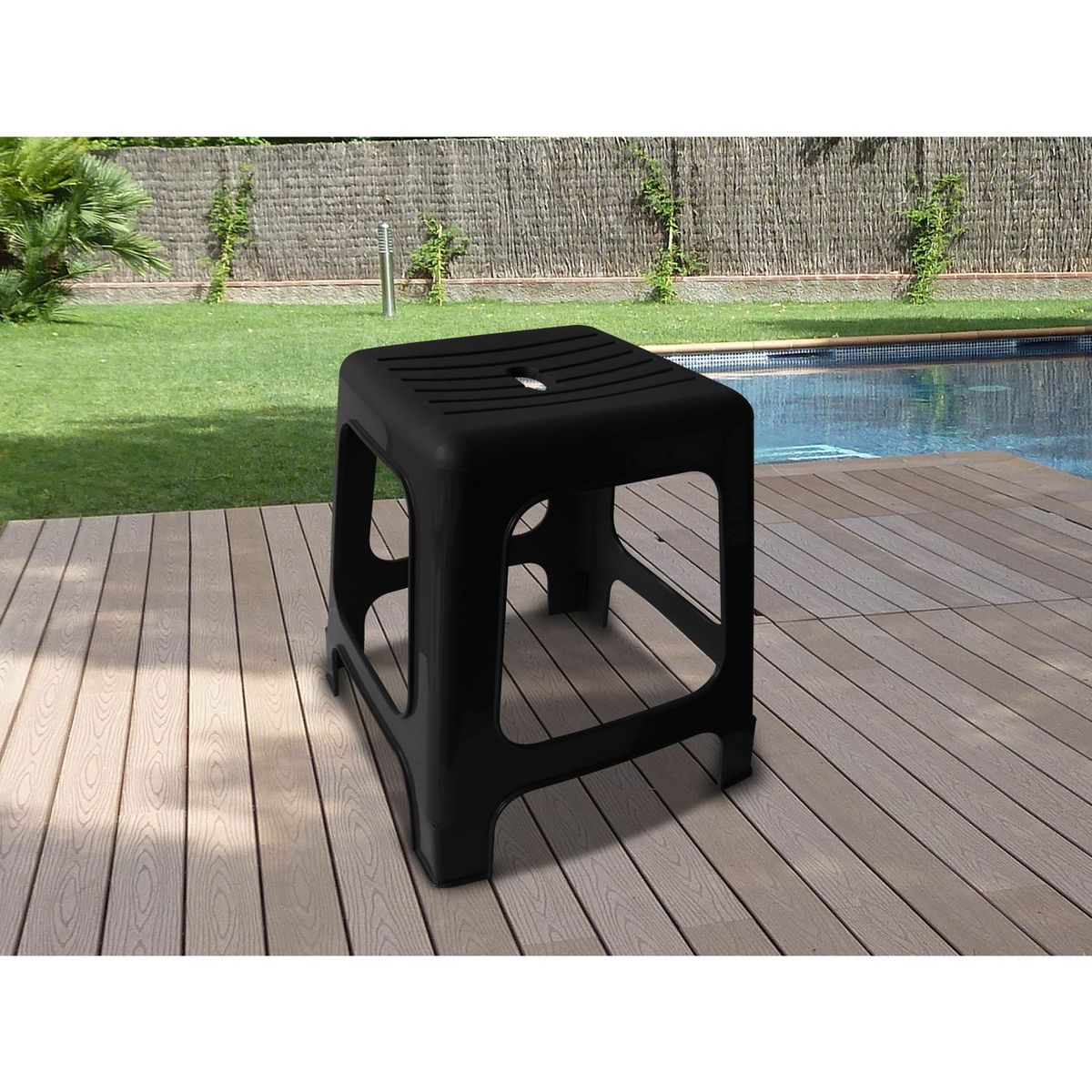 Banco de plástico negro, marca Alica - Foto 2