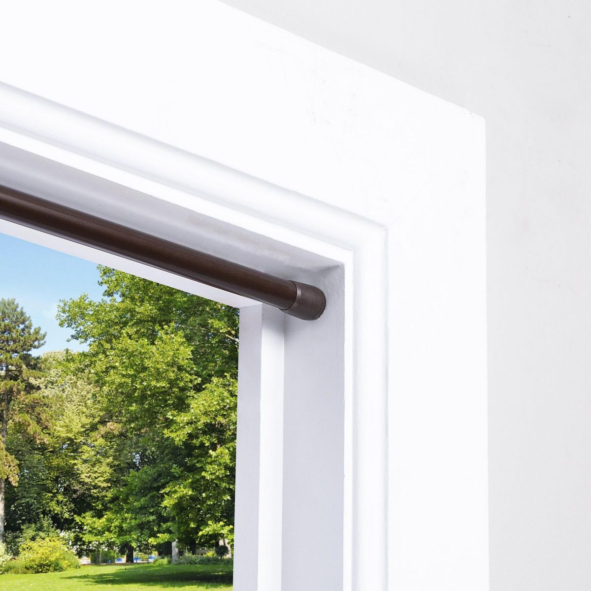 Kenney - Cortinero de Tensión Carlisle Chocolate 71-122 cm