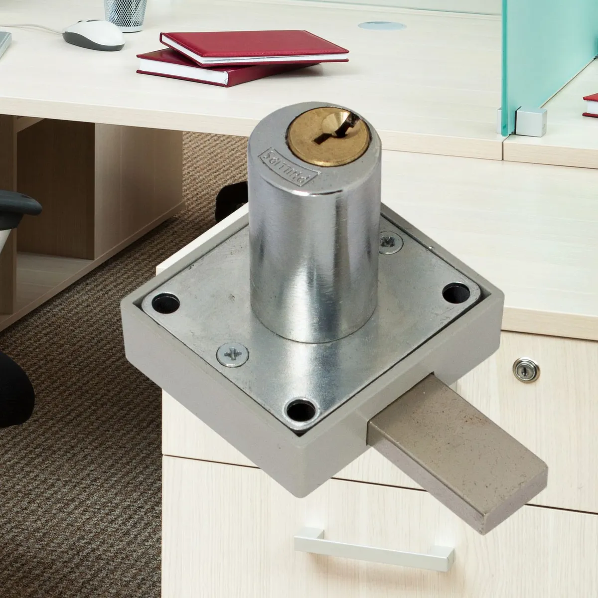 Philips - Cerradura Mueble Usos Múltiples Cromo