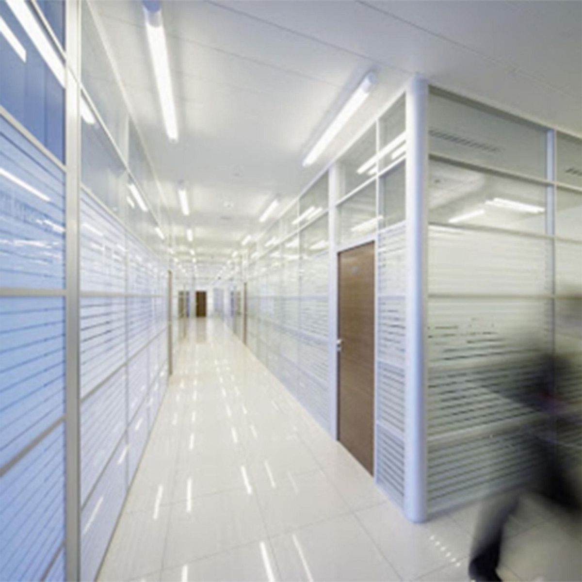 Tubo Led T5 8W, marca Philips - Foto 2