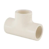 Tee CPVC de 1 1/4" para Uso de Agua Caliente y Fria