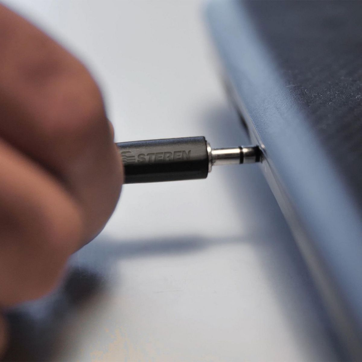 Steren - Cable audio plug a plug 3.5 estéreo 1.80 m