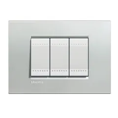 Placa rectangular plata 3 módulos c/chasís