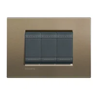 Placa rectangular square 3 módulos c/chasís