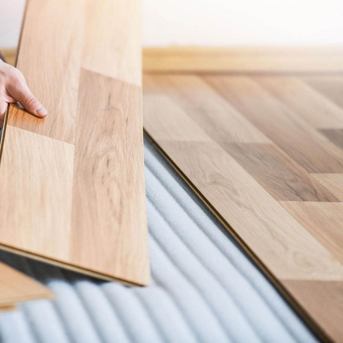 La Nueva Avenida - Bajo Piso Laminado 10M2