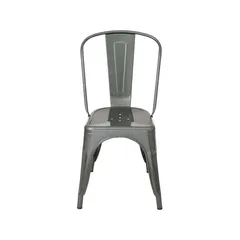 Silla de metal color plata con respaldo