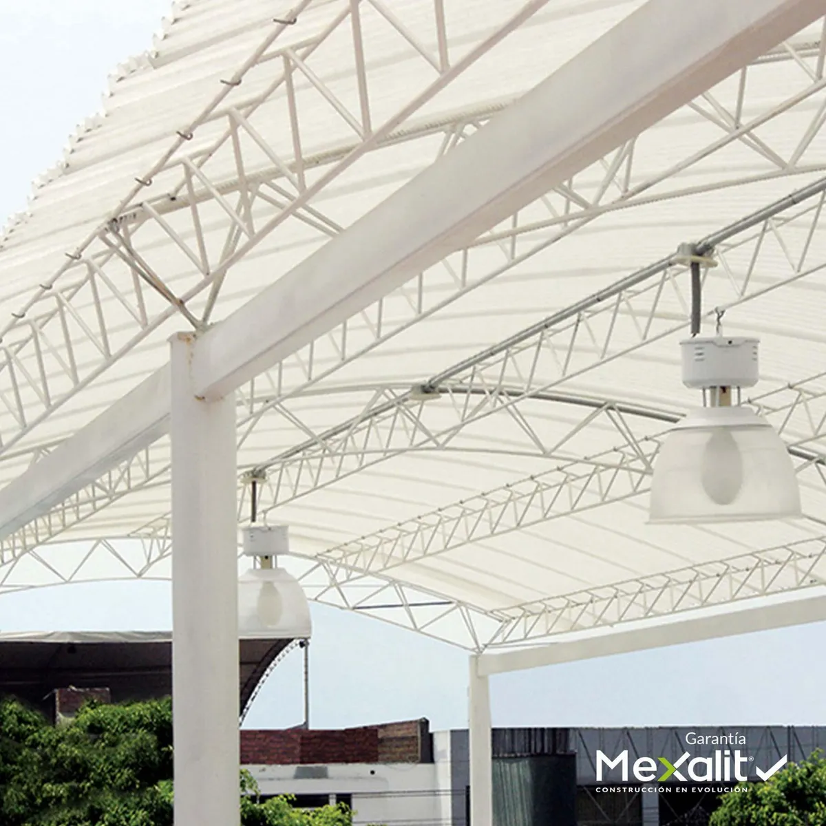 Mexalit - Lámina P4 Plástico Traslúcido 2.44 m x 1.18 m x 1.2mm