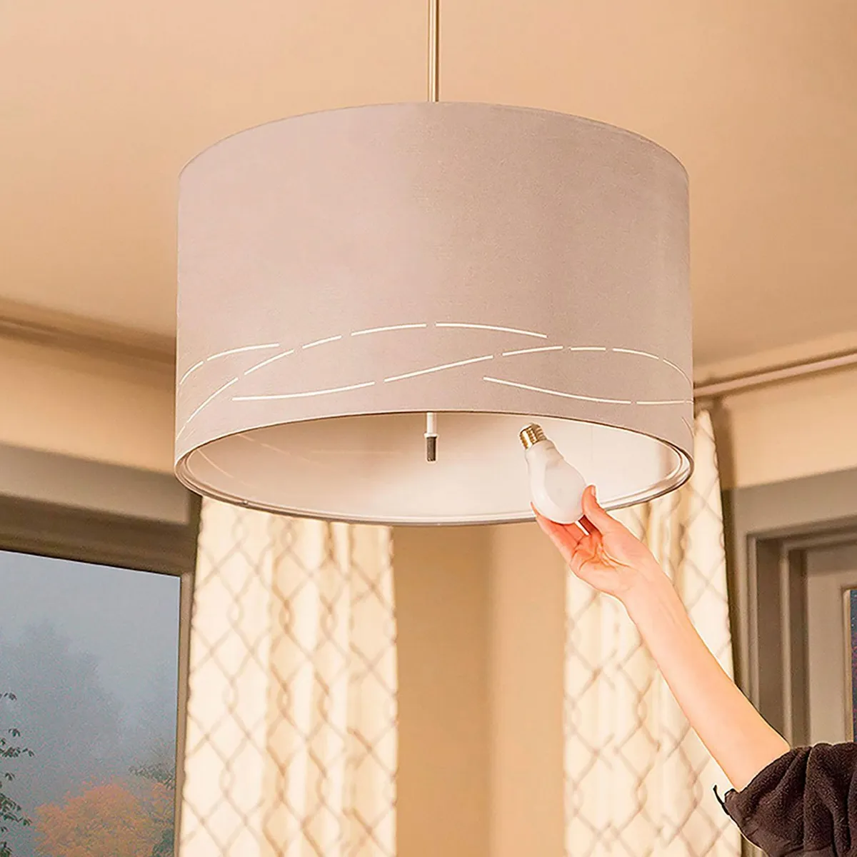 Philips - Foco Led Luz Cálida E27