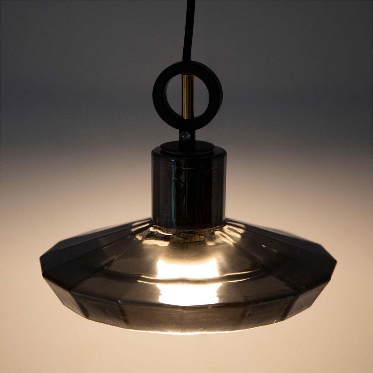 Lámpara colgante acabado negro cromo, marca Artlamp - Foto 2