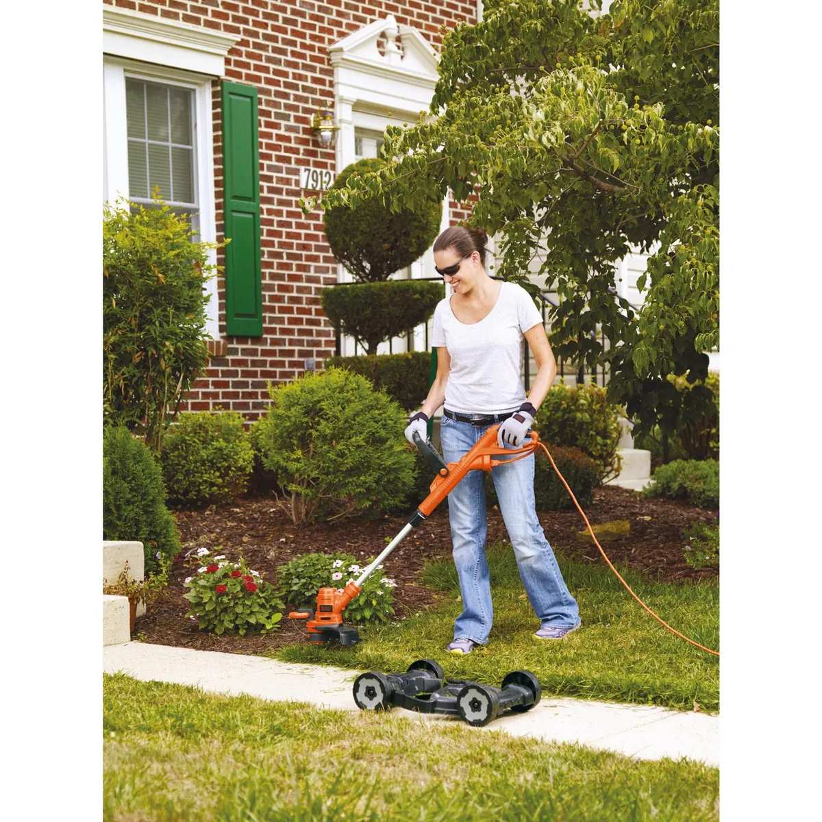 Podadora, desbrozadora y orilladora eléctrica, marca Black & Decker - Foto 2